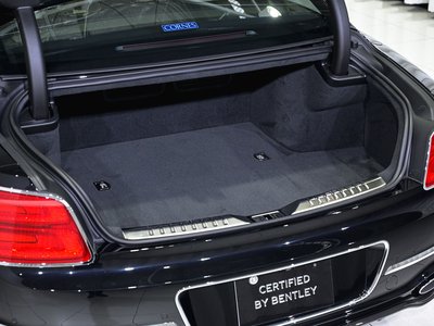 صورة 9 لـ 2026 Bentley FLYING SPUR