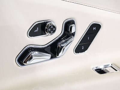 صورة 35 لـ 2026 Bentley FLYING SPUR