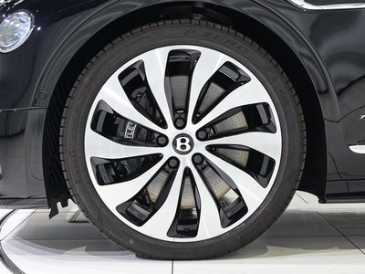 صورة 7 لـ 2026 Bentley FLYING SPUR