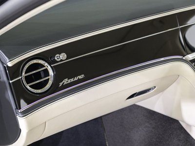 صورة 31 لـ 2026 Bentley FLYING SPUR