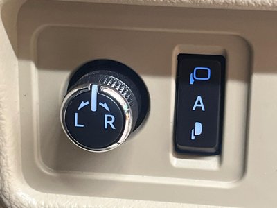2023 Toyota LAND CRUISER PRADO — фото 35