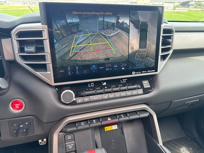 2023 Toyota TUNDRA thumbnail 23