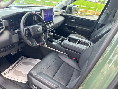 2023 Toyota TUNDRA thumbnail 17