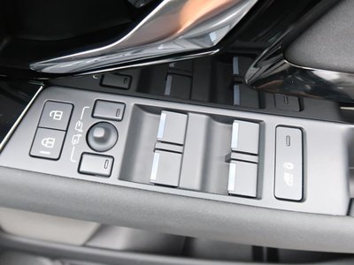 2024 LAND Rover RANGE ROVER EVOQUE thumbnail 45