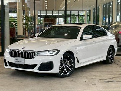 2023 BMW 5 SERIES — фото 1