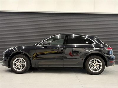 2019 Porsche MACAN photo 2