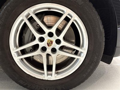 2019 Porsche MACAN photo 6