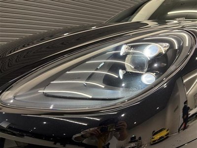 2019 Porsche MACAN photo 12