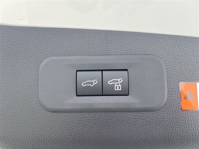 2025 Toyota CROWN ESTATE 照片 2