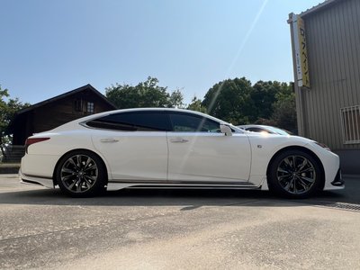 2017 Lexus LS — фото 8