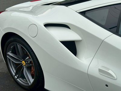 2018 Ferrari 488 GTB 照片 15