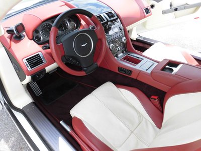 2009 Aston Martin DB9 照片 4