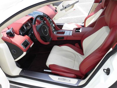2009 Aston Martin DB9 照片 25