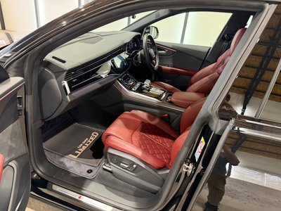 2024 AUDI SQ8 照片 26