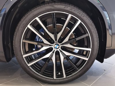 2025 BMW X5 — миниатюра 21