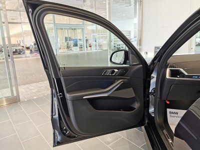 2025 BMW X5 — миниатюра 47