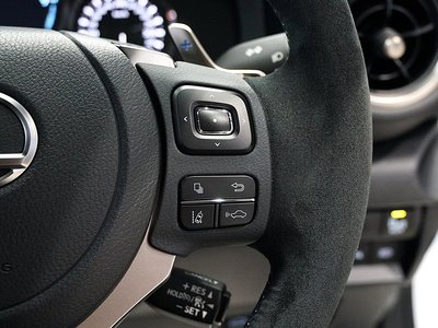 صورة 35 لـ 2023 Lexus RC F