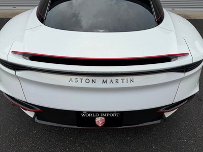 2020 Aston Martin DBS SUPERLEGGERA 照片 13