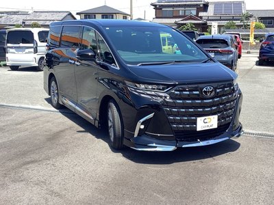 2025 Toyota ALPHARD — фото 4