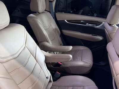 2021 Cadillac XT6 照片 21