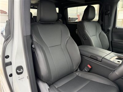 صورة 13 لـ 2025 Toyota ALPHARD