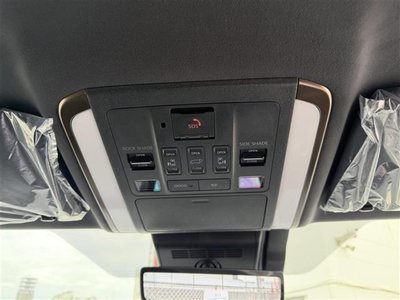 صورة 39 لـ 2025 Toyota ALPHARD