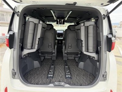 صورة 11 لـ 2025 Toyota ALPHARD