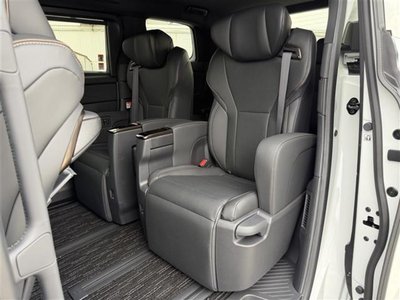 صورة 18 لـ 2025 Toyota ALPHARD