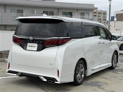 صورة 33 لـ 2025 Toyota ALPHARD