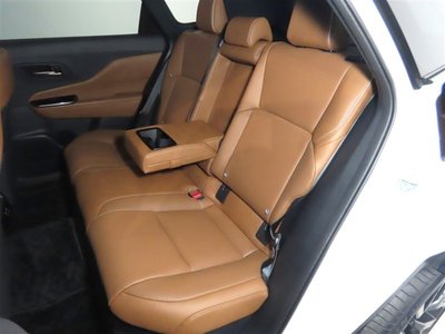 2026 Toyota CROWN ESTATE photo 11