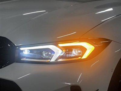 صورة 16 لـ 2023 BMW 3 SERIES