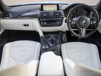 صورة 46 لـ 2015 BMW M4 COUPE