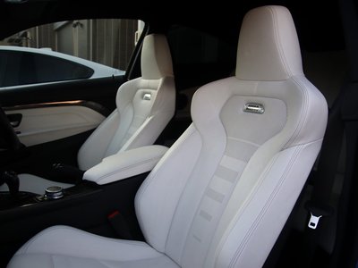 صورة 56 لـ 2015 BMW M4 COUPE