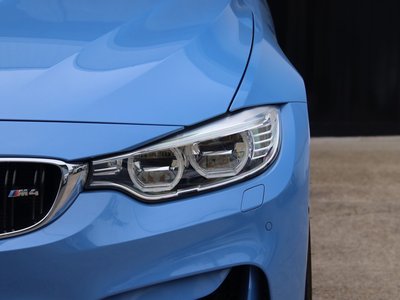 صورة 37 لـ 2015 BMW M4 COUPE