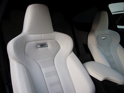 صورة 69 لـ 2015 BMW M4 COUPE