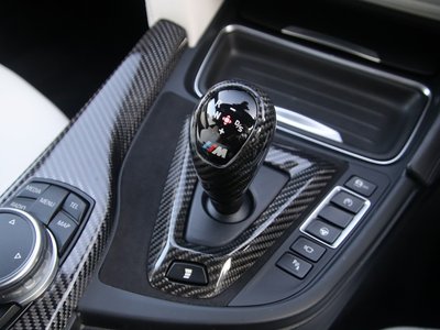 صورة 64 لـ 2015 BMW M4 COUPE