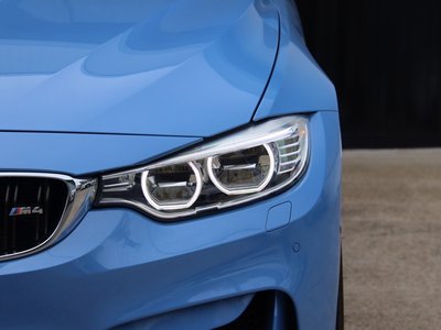 صورة 38 لـ 2015 BMW M4 COUPE