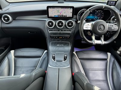 صورة 10 لـ 2019 Mercedes-BENZ GLC AMG