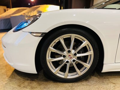 صورة 53 لـ 2016 Porsche 718