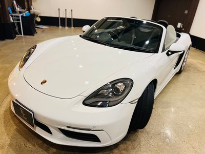 صورة 10 لـ 2016 Porsche 718