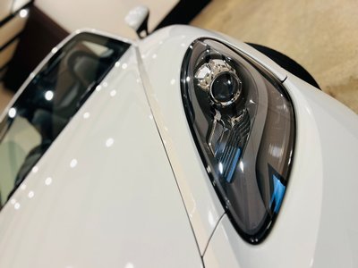 صورة 13 لـ 2016 Porsche 718