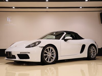 صورة 2 لـ 2016 Porsche 718