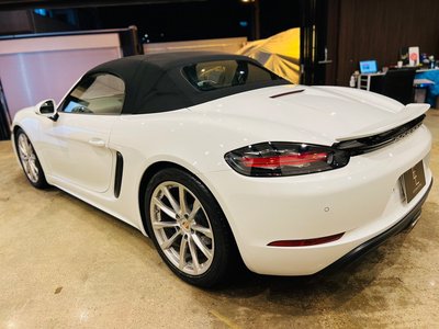 صورة 47 لـ 2016 Porsche 718