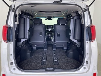 صورة 55 لـ 2022 Toyota ALPHARD