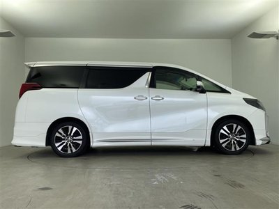 صورة 67 لـ 2022 Toyota ALPHARD