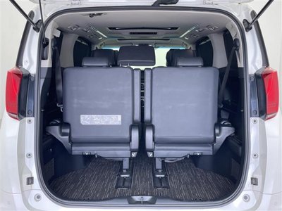 صورة 54 لـ 2022 Toyota ALPHARD