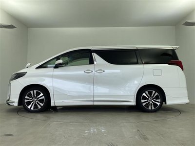 صورة 65 لـ 2022 Toyota ALPHARD