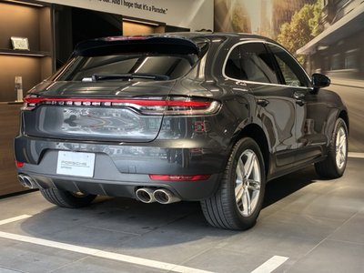 2021 Porsche MACAN photo 4