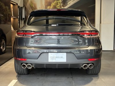2021 Porsche MACAN photo 5