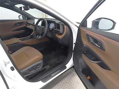 صورة 8 لـ 2026 Toyota CROWN ESTATE